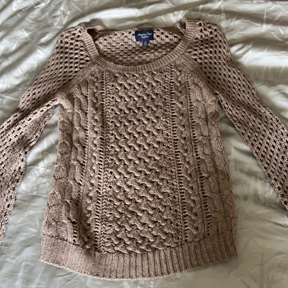 American Eagle sweater